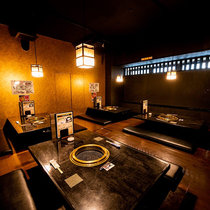 極上炭火焼肉 縁 A5黒毛和牛の炭火焼肉