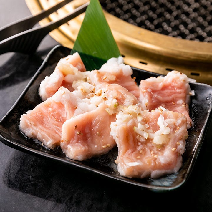 極上炭火焼肉 縁 A5黒毛和牛の炭火焼肉