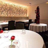 ラール・エ・ラ・マニエール_【1名様~】デートや少人数のお食事に最適なテーブル席