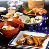 夜の京懐石 18,000円（別途 消費税10％・サービス料15％→税サ込22770円）