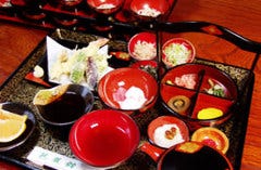 駅前芭蕉館