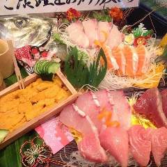 新鮮！　魚介料理の１００品々！