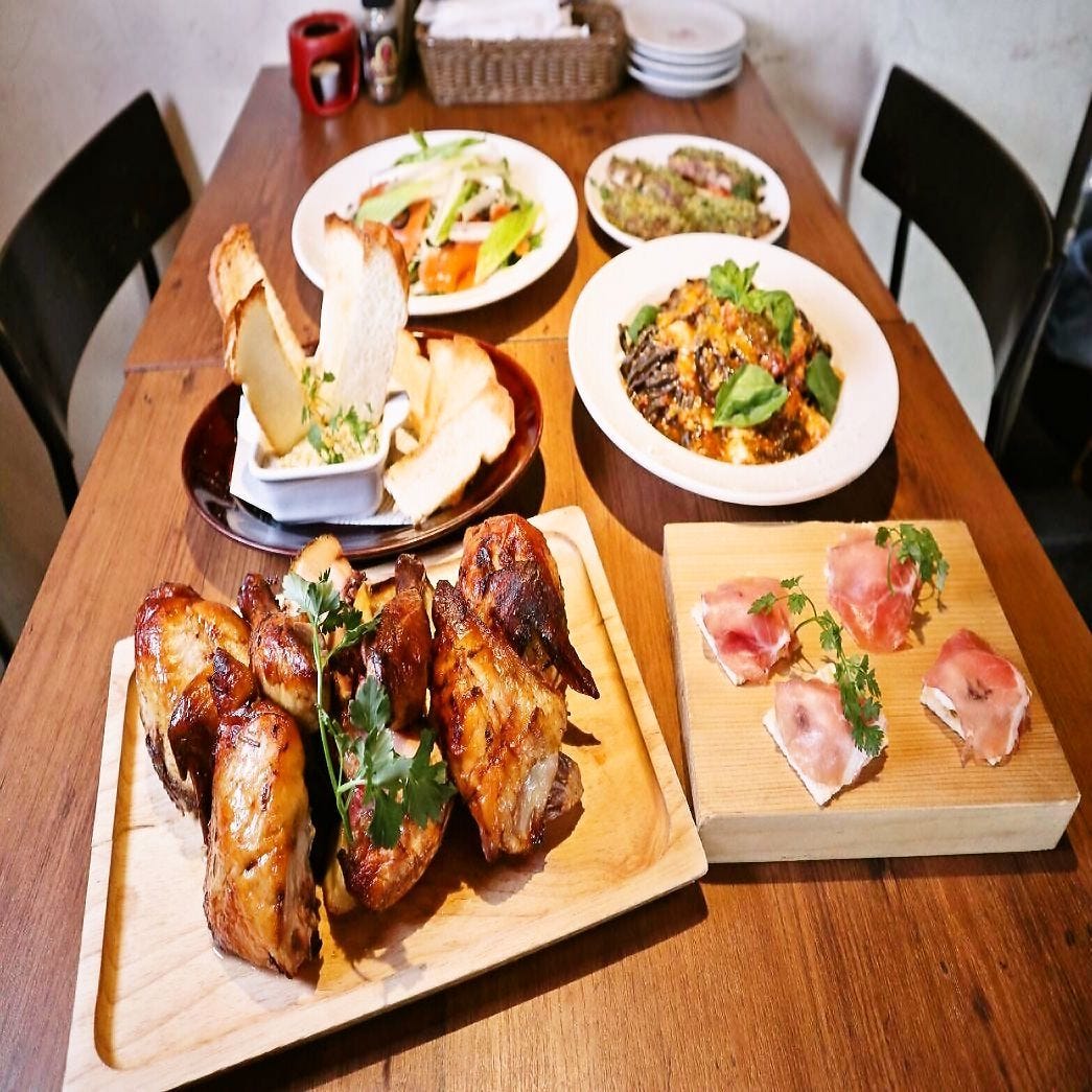 月変わり 名物ロティサリーチキン丸ごと一羽 2時間飲み放題付きスタンダードコース 全6品 3 800円の詳細 肉 ワイン Queen Of Chickens 新橋本店 新橋 イタリアン イタリア料理 ぐるなび