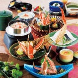 初めての方にお勧めです。『凪咲なぎさ』かに造り、かに天ぷら、焼かに大人気のかに釜飯のついた会席です。