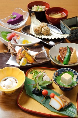 ランチならここ 沖縄都ホテル周辺の昼食 ご飯でおすすめしたい人気レストラン ぐるなび