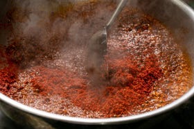 旨辛麻辣專門店サカホンキッチン