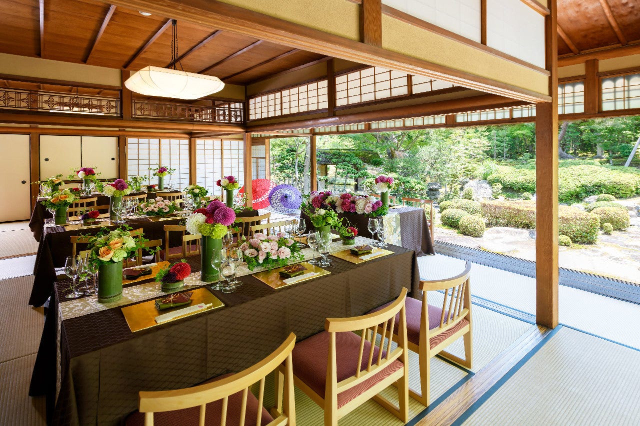 京懐石DINING 桜鶴苑