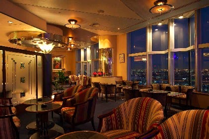 TOP OF THE CRYSTAL 都ホテル 尼崎