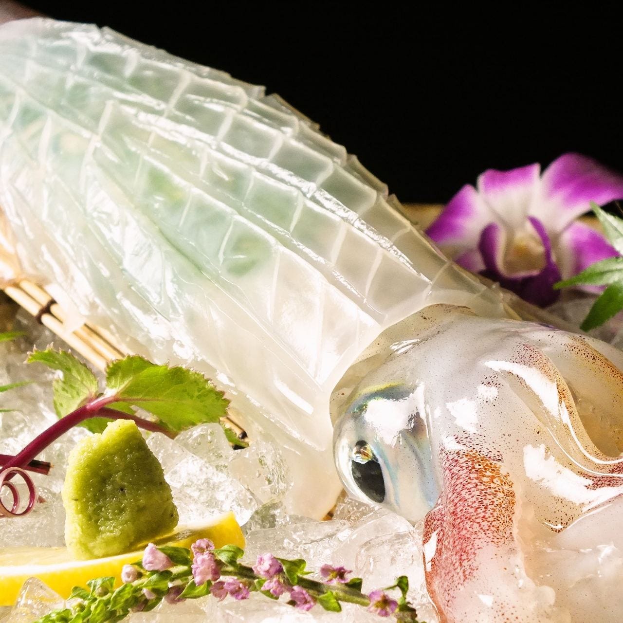 個室居酒屋 ひなた Hinata 福岡博多駅筑紫口店 自慢の食材 ヤリイカ活造り ぐるなび