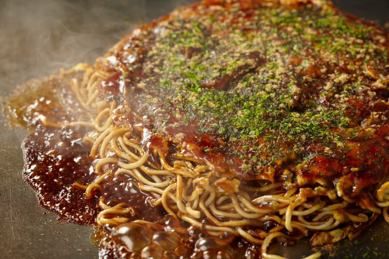 カープファンが集う店にも注目 東京都内で広島風お好み焼きが食べられるお店5選 ぐるなび みんなのごはん