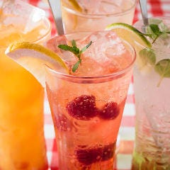 カクテル等、ワイン以外の飲み放題メニューも充実しております♪