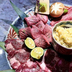 和牛焼肉 WAGYU SHICHIRAN_【女子会コース】タン・カルビ・ハラミ・チャンジャ巻き等全25品4500円(税込)/+2000円で飲放付