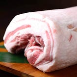 豚肉は厳選した国産のものを使用しています。