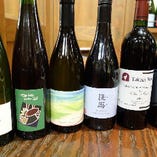 地下にワインカーブあります。
日本ワインはおよそ１００種！