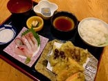 秋鮭と茸天ぷらと地魚刺身定食