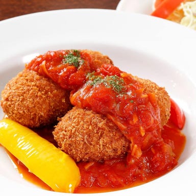 サラダの店 サンチョ 伏見店_とろ~りチーズのミンチカツとサラダ