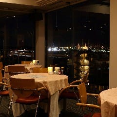カフェ＆レストラン ドルフィン