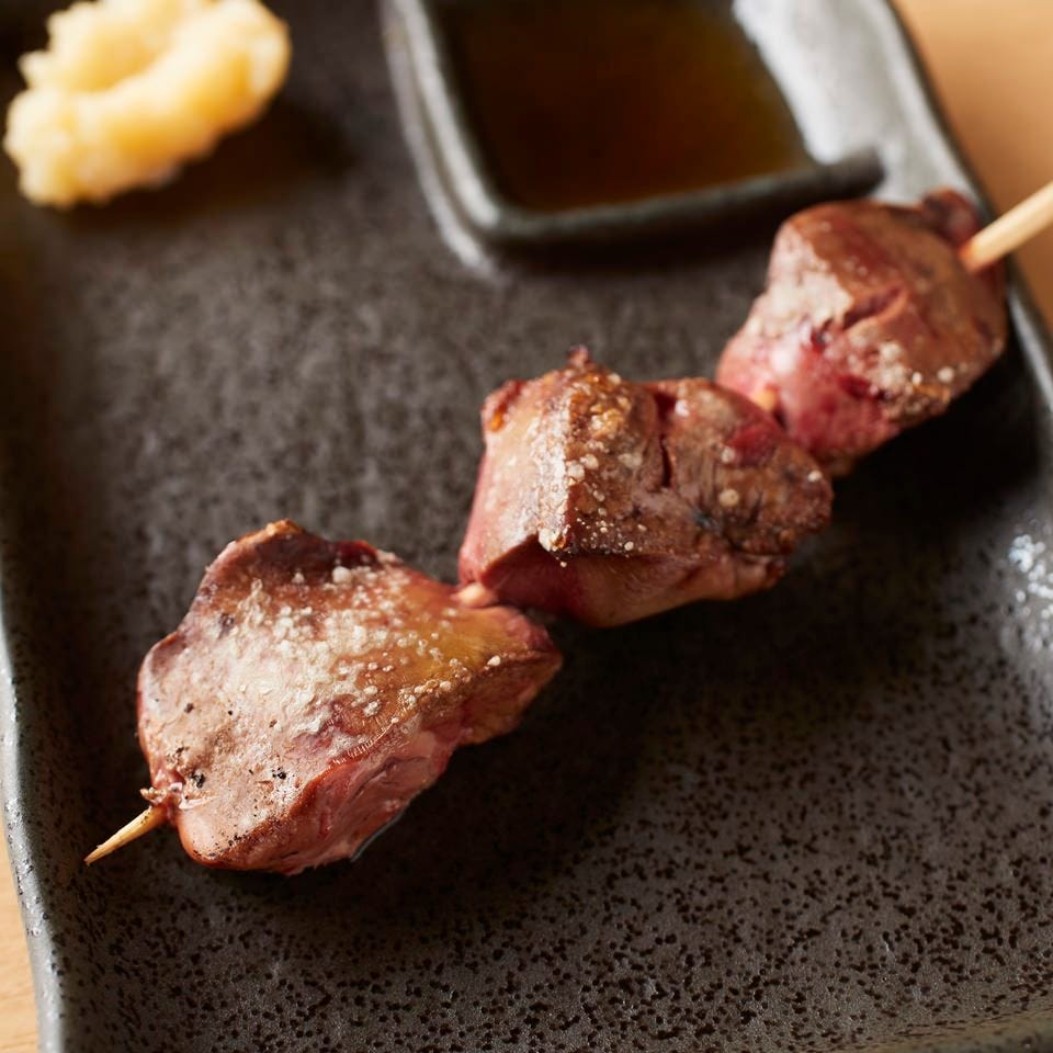 厳選地鶏 焼鳥おちょぼ串 センター北店 備長炭焼き鳥居酒屋