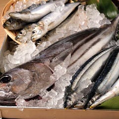 紀伊長島漁港直送の鮮魚や地元野菜など、こだわりの厳選素材