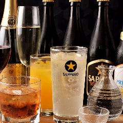 ビール、焼酎、ハイボールやワインなど幅広いドリンクメニュー