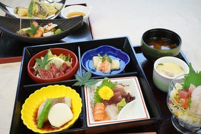 ゆったり個室 半田の居酒屋でおすすめ 人気の完全個室 ソファー席など ぐるなび