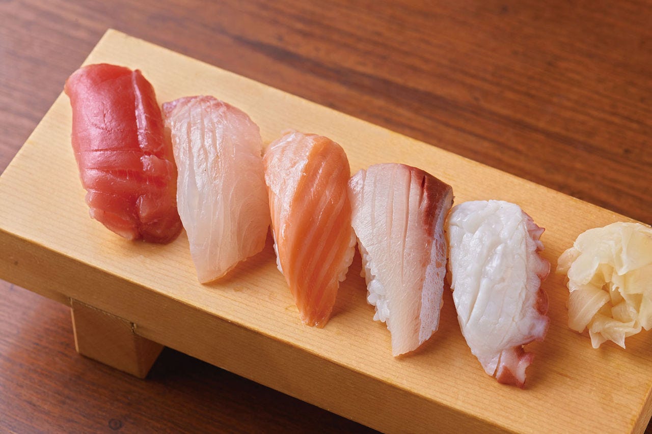 魚ますならでは
お寿司いろいろ！