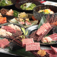 宴席及び小人数様より忘年会ご予約承ります。