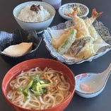 ランチ限定【大海老天ぷらと温うどん】大海老を贅沢に＋のど越し滑らかなうどん
