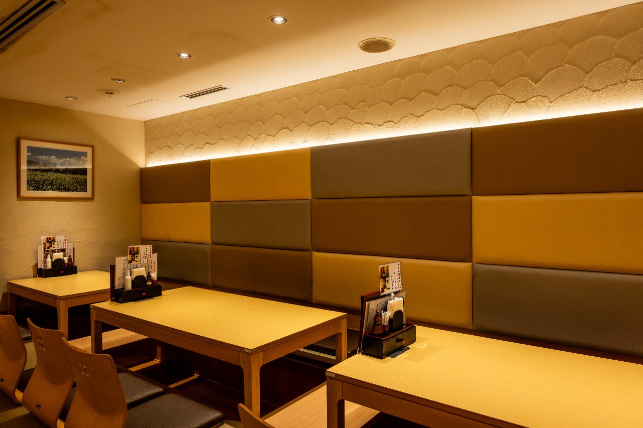 北前そば 高田屋 麹町店の店内