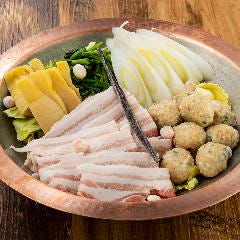 「旨塩昆布」和豚もちぶたと鶏つくねの鍋