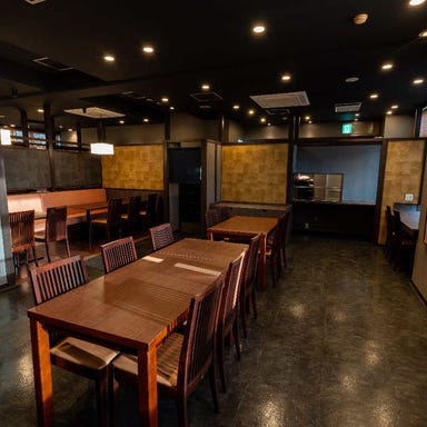 うなぎ 和佐_30席をご用意した広々としたメインホールテーブル席