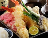 市場の天ぷら盛合せ
単品120円～15種類の素材よりチョイス