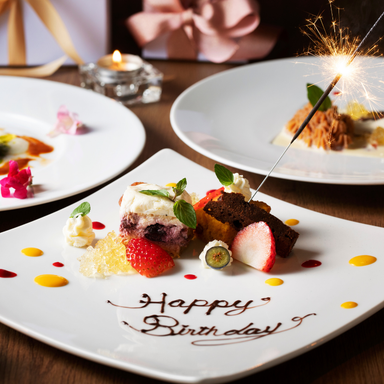 ビストロ・ブルゴーニュ_記念日・誕生日プレートをランチとディナーでご用意致します。