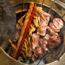 自家製窯で焼くお肉料理の数々！