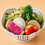 ■彩り野菜サラダ