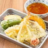 ■博多の揚げたて天ぷら『天ぷら盛り合わせ』