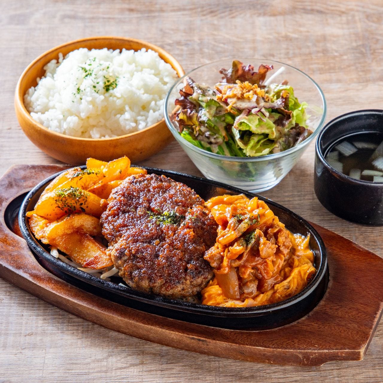 鉄板肉酒場 LOVE＆29 （ラブ＆ビーフ） 京橋店 メニュー：ランチ