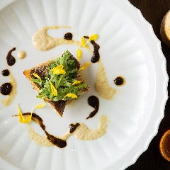 26種より2～6種を選べる！メディアでも話題の人気ランチ。
