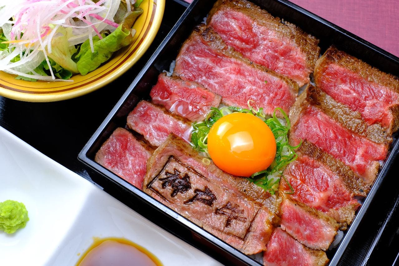 ランチ限定 神戸牛ステーキ重 赤身 Snsで話題の大人気メニュー の詳細 神戸牛 みやび サンキタ店 三宮 ステーキ ぐるなび