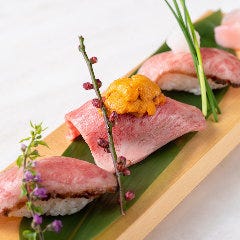 人気の神戸牛のお寿司もご用意しています！