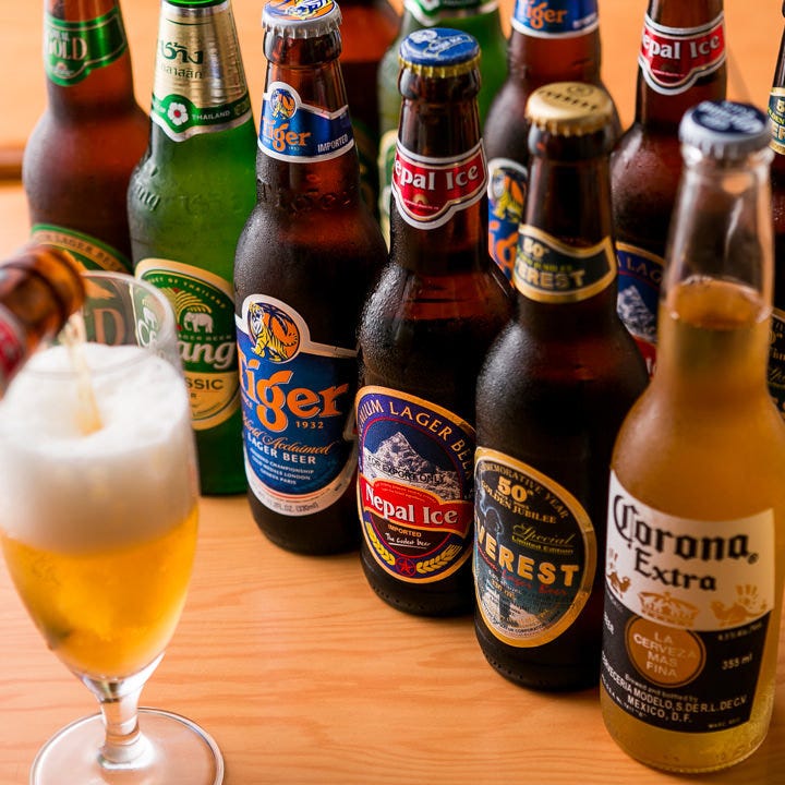 ネパールのビールをはじめアジア各国のボトルビールが楽しめます