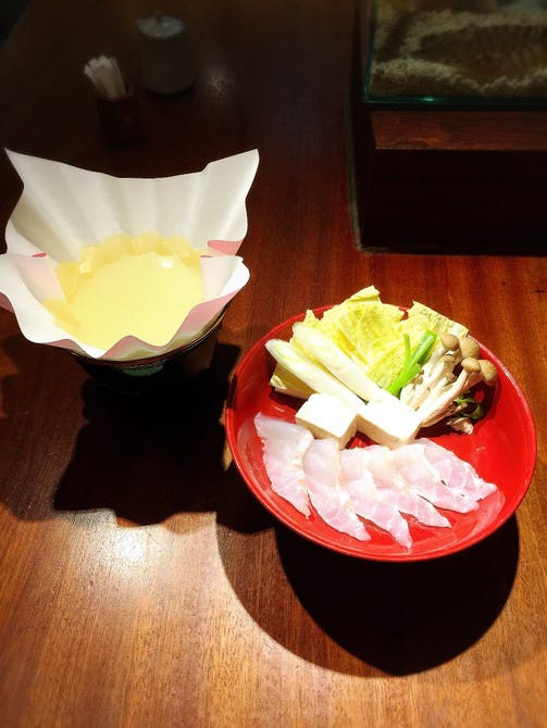 ゆったり掘りごたつで海鮮料理と沖縄料理が味わえる店 魚じん 那覇 居酒屋 ぐるなび