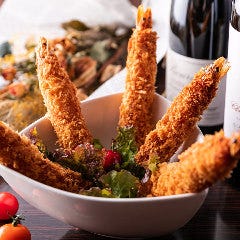 ダイナミック！大きな有頭海老フライ！