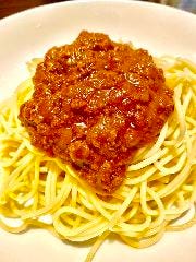ズワイガニのトマトクリームパスタ
