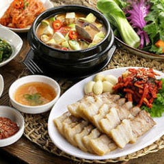 焼肉×韓国居酒屋 美豚 本店 