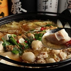 特製もつ鍋(野菜・中華麺セット)
濃厚甘味醤油味