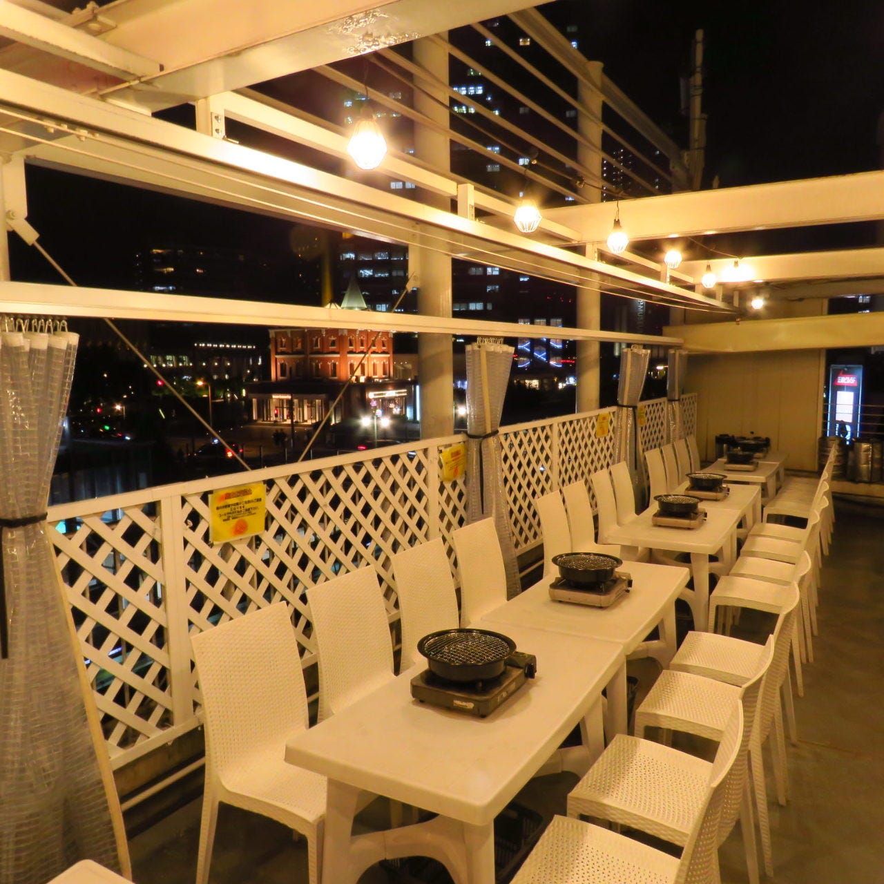 恵比寿 天空ビアガーデンBBQ EBITENエビテンの店内