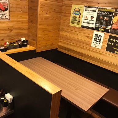 ステーキ ヒカル 松山店 店内の画像