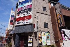 【魚民】の先のT字路の右側のビルの二階がお店です♪

ご来店お待ちしております♪