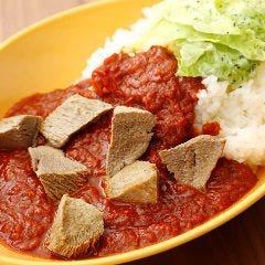 一口サイズの牛タンがゴロゴロ入った牛タンカレー♪